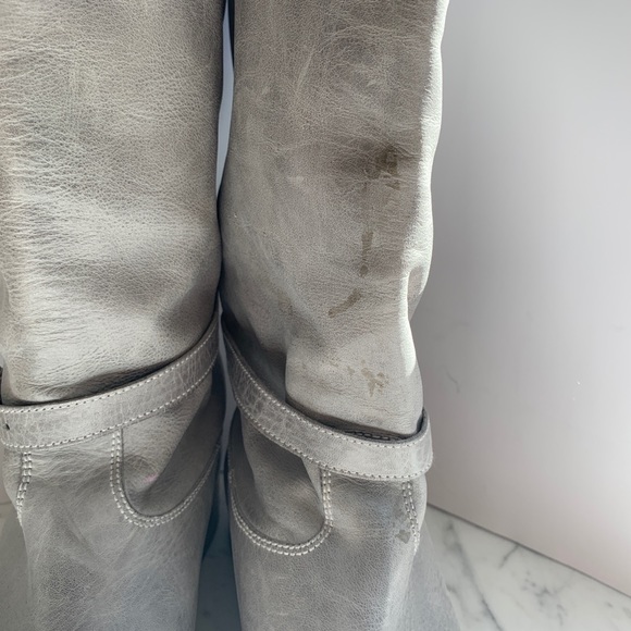 Belstaff Shannon buckled leather Grey boots - Picture 4 of 8